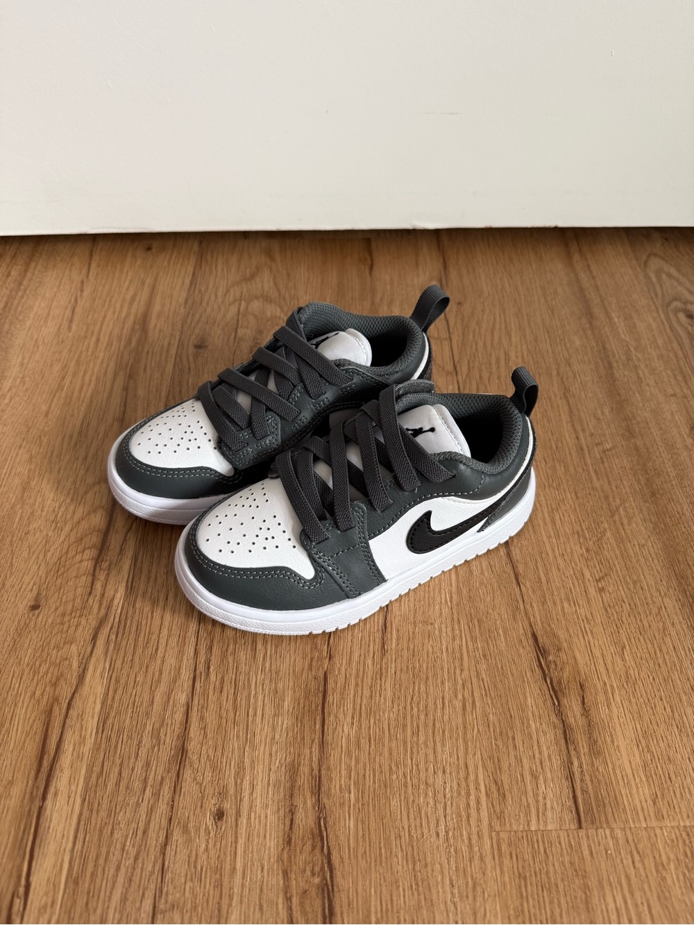 NIKE • size 11c • Kid’s Jordan 1 Low ALT PS White Black Iron Grey - Picture 2 of 6